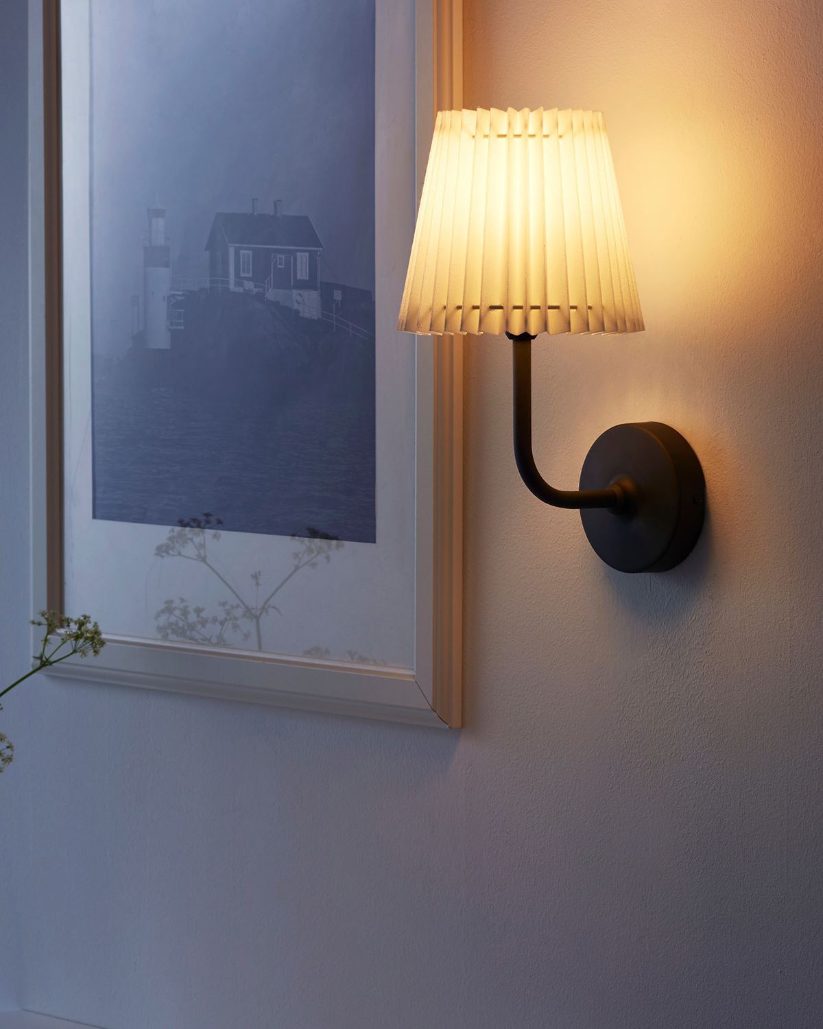 Nop Prisma Furniture Theme. Scandinavian Wall Lamp